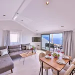 Mare Vista